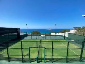 Padel Resort: 2bd Apt with panoramic view - Uzalis