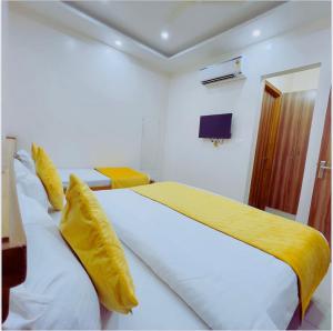 Hotel Hare Krishna Dham