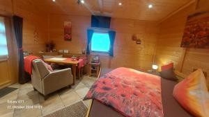 Pfalz-Apartment Mein Chalet - Einzigartig in Großkarlbach