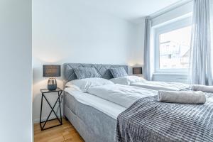 Chic 1BR and 1LR Apt in Central Vienna - Hotel 4 stelle a Vienna
