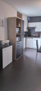 CHEZ JOSY