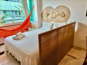 Edy hospedagens Beira-Mar flat 310 com vista para o morro do careca, piscina e localização privilegiada