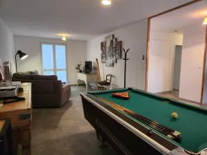 Le Noyer d'Amour - Charly