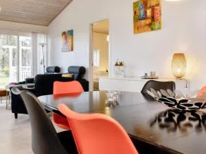 Three-Bedroom Holiday home in Rødby 23 - Errindlev