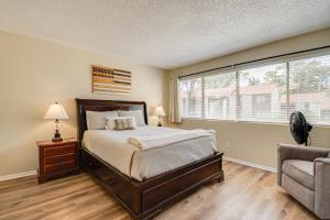 1st-Floor Condo in Walden Walk to Pool and Lake!