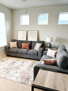 Serene Blue Haus in New Braunfels