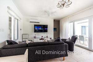 Sosua Ocean Village, Villas Nuevas con piscinas privadas!