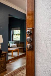 Brilliant Bungalow Home at Oakleigh and Chadstone