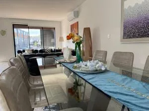 Luxury Villa- Long Bay Manhattan - Red Vale