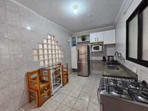 Vista MAR III - 3 dormits com Varandas - WIFI - 50 metros da praia - ESTACIONAMENTO gratuito para até 8 hóspedes