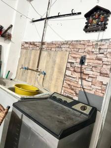 Casa c garagem Santa Inês próx a av contagem