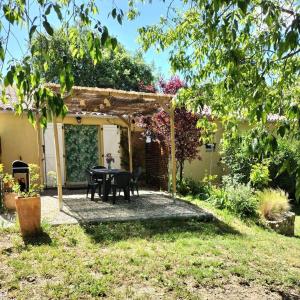 Maisons de vacances Gite les Romarins : photos des chambres