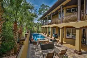 5 BR Villa Private Pool Jacuzzi Golf Cart 3 min to Beach - Niceville