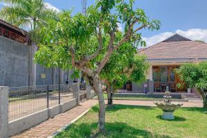 RedDoorz Syariah at Kadungora Garut