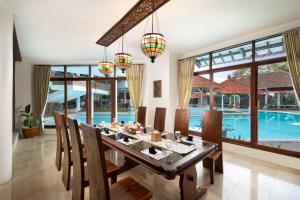 Royal Hotel and Villas Trawas