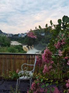 372 Jingjing's Home Inn