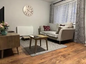 Relax at The Blueway bonus accommodation - 基勒纳德