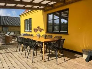 Lovely Spacious Holiday Home On Bornholm - Klemensker