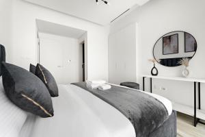 StoneTree - Newly Furnished - Stylish