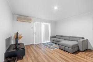 Shades Of Summer 50 Park Street