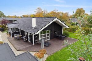 New Holiday Home Close To The Beach