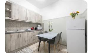 Athens Apartment 5-min to Metaxourgeio Metro