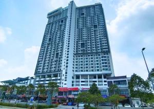 #CS6, Lovely Cybersquare Ensuite with Skyline View