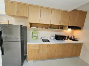 Myna Lagoon Pico de Loro