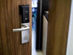 Golden Scape 1 Bedroom near NAIA Airport - Объекты без категории в городе Манила
