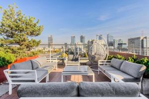 Lumina I Cozy 2-room Apartment with Gym I Balcony I City Center