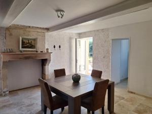 Maisons de vacances Gite de L-Aure proche Plages Omaha Beach : photos des chambres