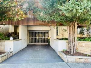 Picasso Villa in Rose Bay