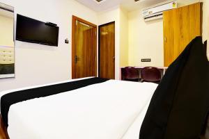 Hotel Airport Crown Andheri East, Mumbai