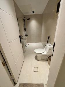 استديو راقي بقفل ذاتي