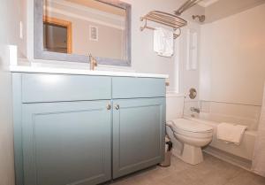 ML316 Stylish Modern Breathtaking Mtn And Trail View EZ Parking