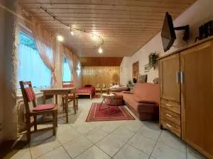 Waldresidenz am Tollensesee - 新勃兰登堡