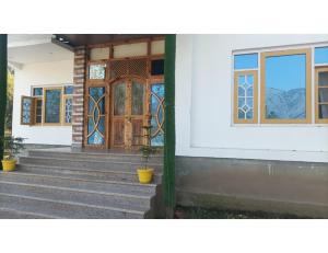 Knight View Hotel, Kokernag
