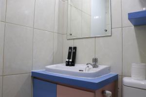 Comfort and Cozy 2BR at Springlake Summarecon Bekasi Apartment By Travelio