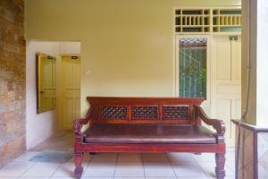 RedDoorz at Shabrina Homestay Syariah Maguwo