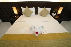 KYNROCK Airport Hotel