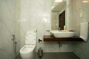 KYNROCK Airport Hotel