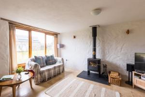 The Workshop- Eco Cottage by the Coastal Path