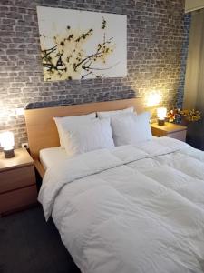 Joannas heart of Athens one BR Charm Balcony view Walk to Tourist Spots