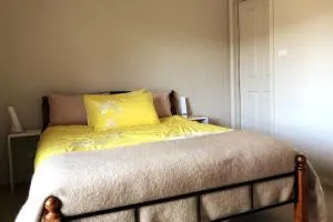 Summer Breeze - Eaglehawk Neck