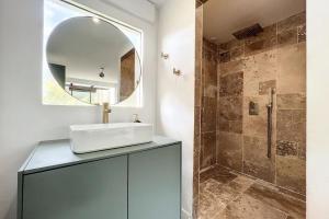 Maisons de vacances Spacious house 300m from the beach : photos des chambres