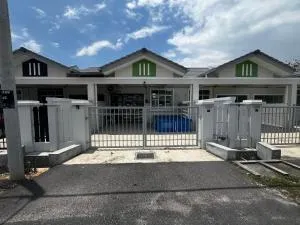 Bayu Laut Homestay (Anjung Gapam) - Jasin