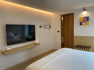 The Celestrail - Check-In by Appointment Only Non-Hotel Private Apartment Onnut BTS