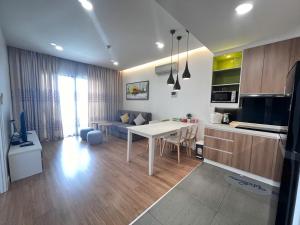 Căn Hộ 1 Phòng Ngủ Nhìn Ra Thành Phố (One-Bedroom Apartment with City View)