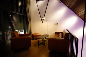 사이공 트래블 라운지 Saigon Travel Lounge