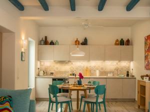 Iremia by Thamnoi Living